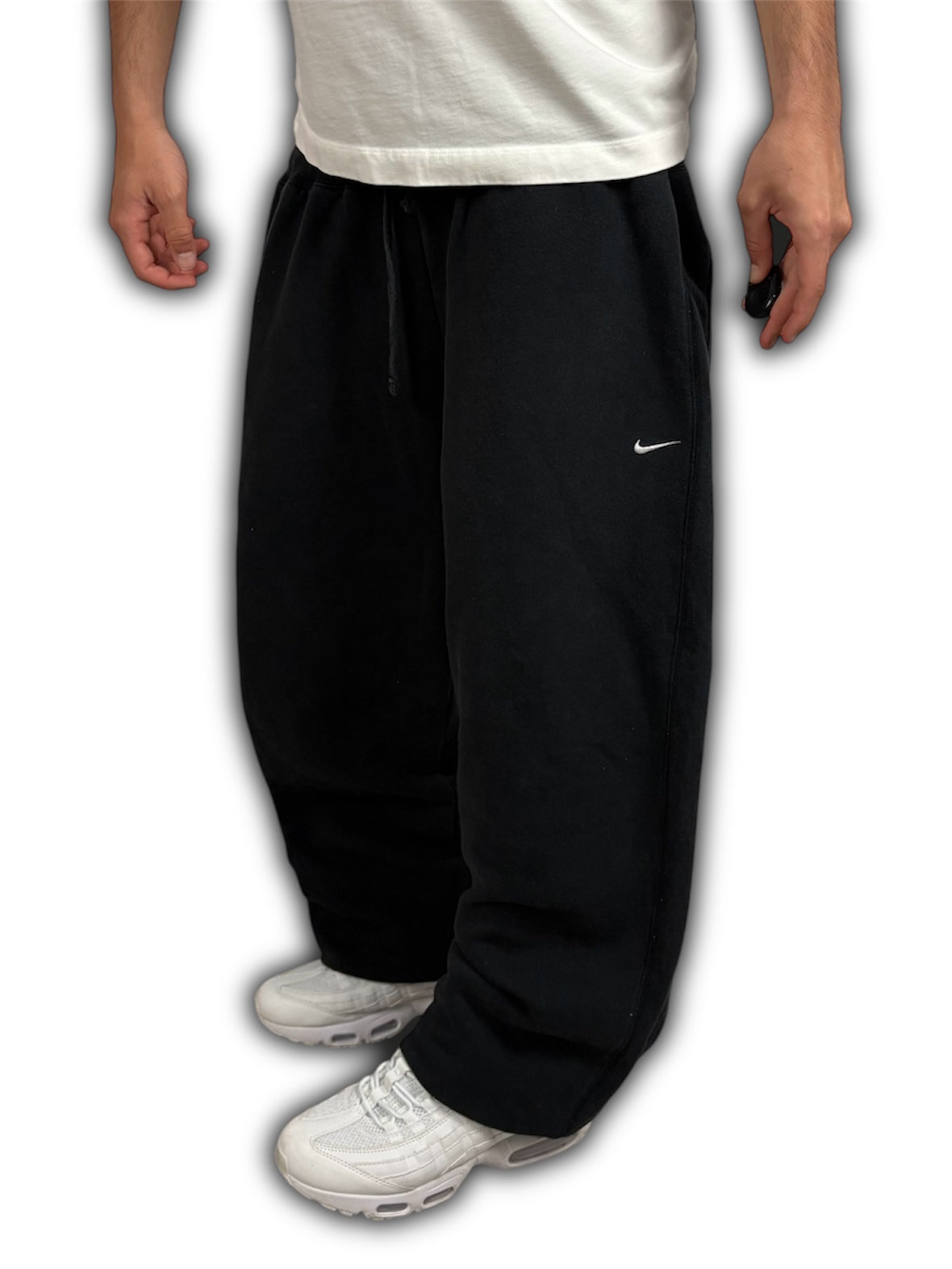 Nike 90’s vintage open leg Black / White baggy jogger