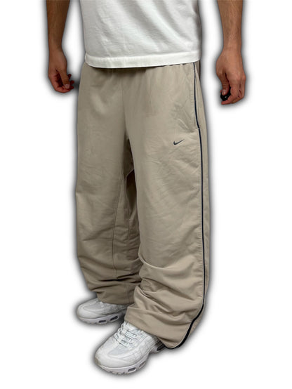 Nike 00’s vintage open leg Beige / Black baggy trackpant